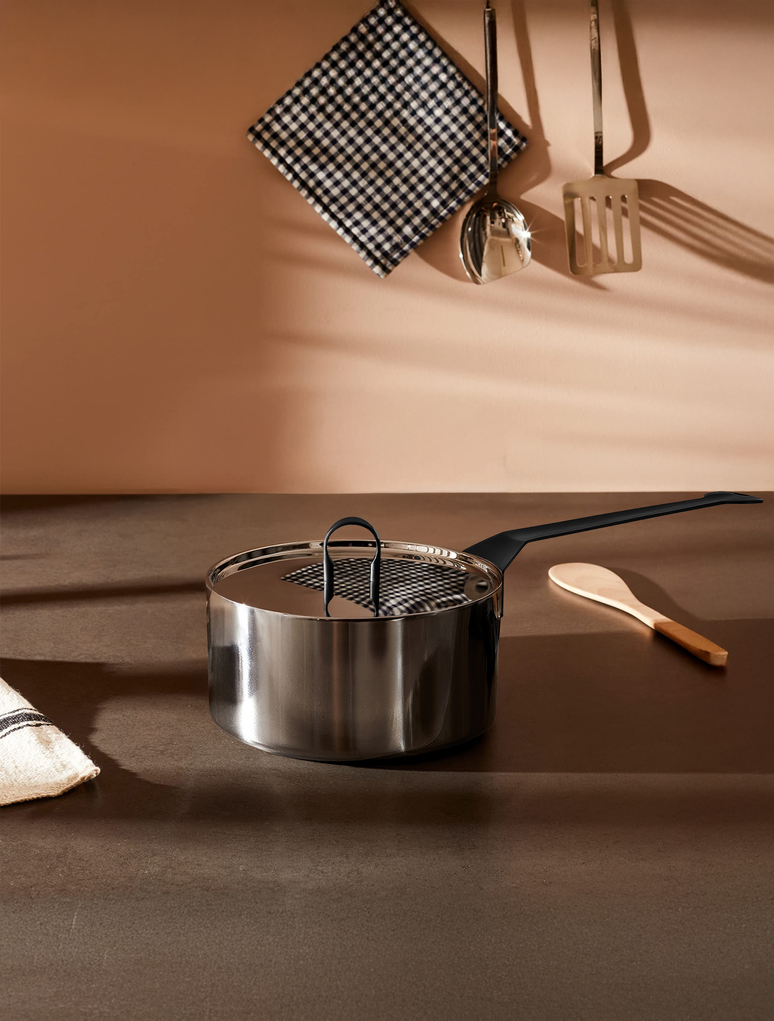 Ковш с крышкой La Cintura di Orione, 1,8 л, 16 см от Alessi