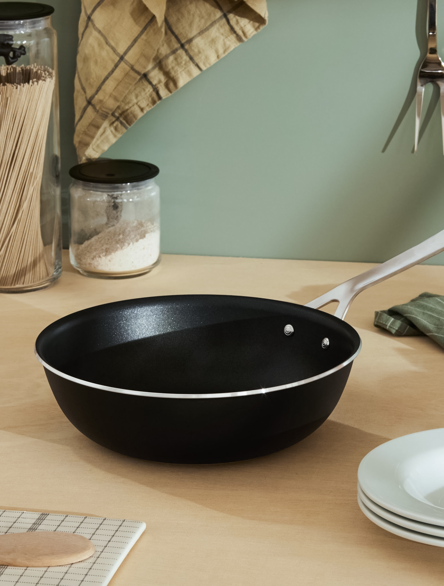Сотейник с крышкой Pots & Pans, 28 см от Alessi