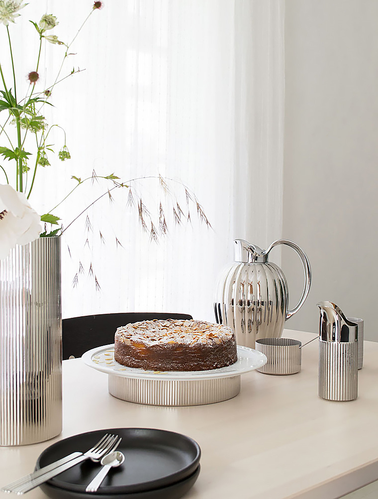 Тортовница на ножке Bernadotte, 30,5 см от Georg Jensen
