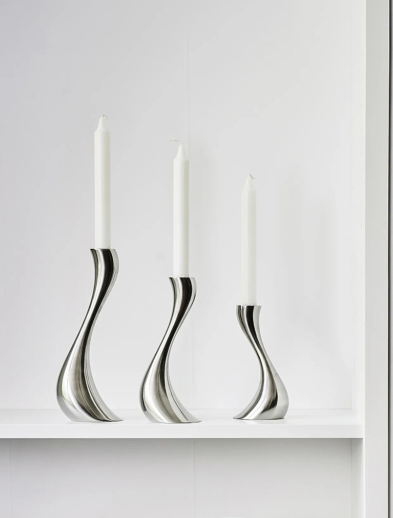 Набор из 2 подсвечников Cobra, 20 см от Georg Jensen