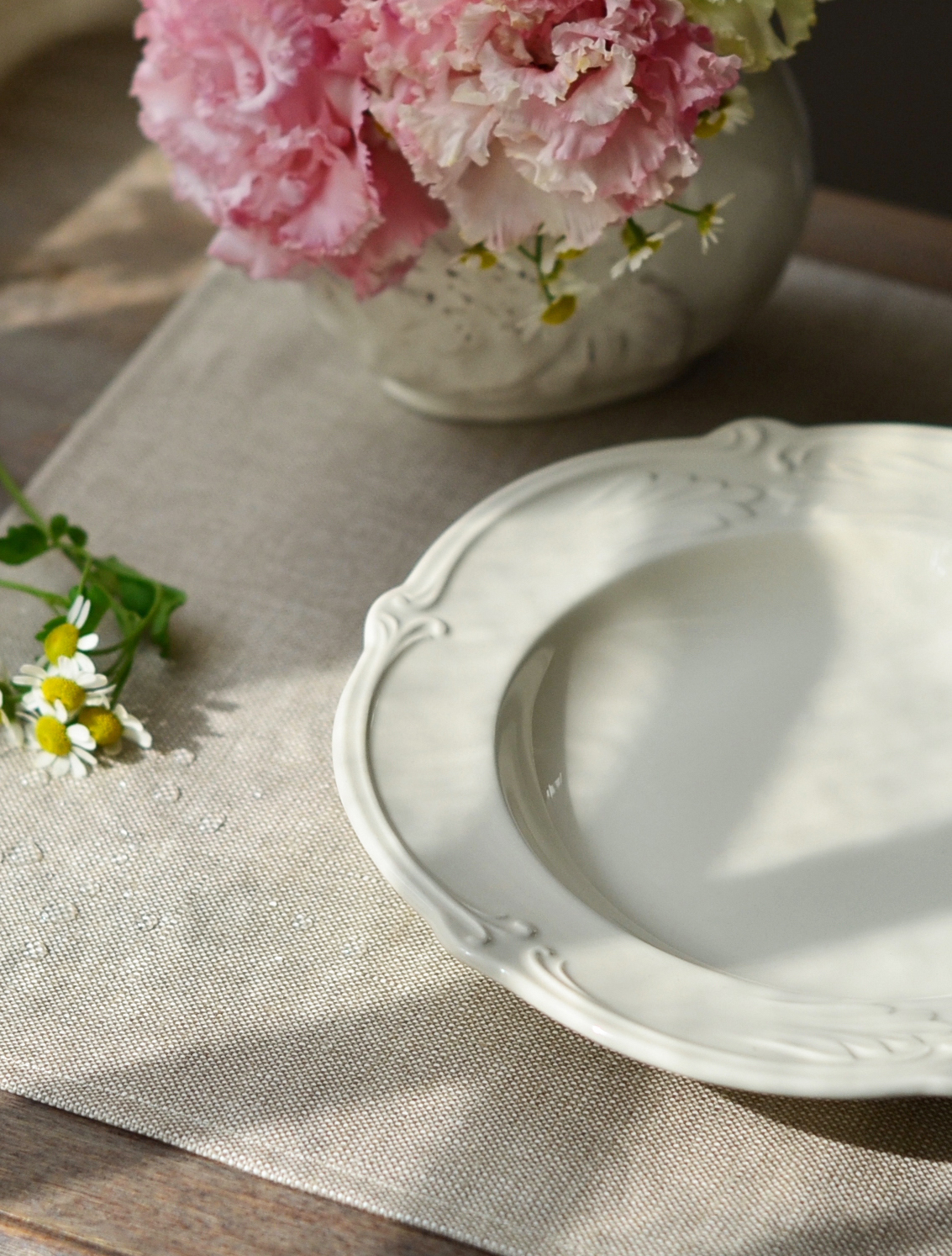 Суповая тарелка Rocaille Blanc, 22,5 см от Gien