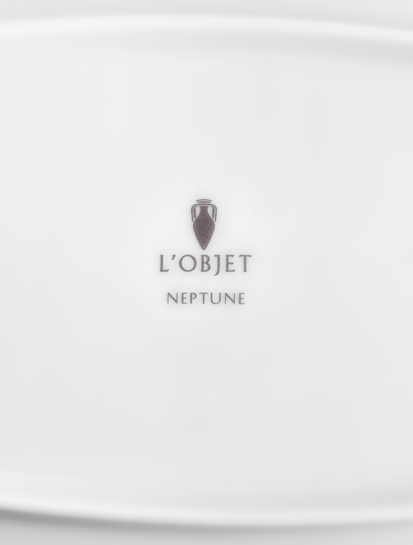 Плоское блюдо Neptune, 53 см от L'Objet