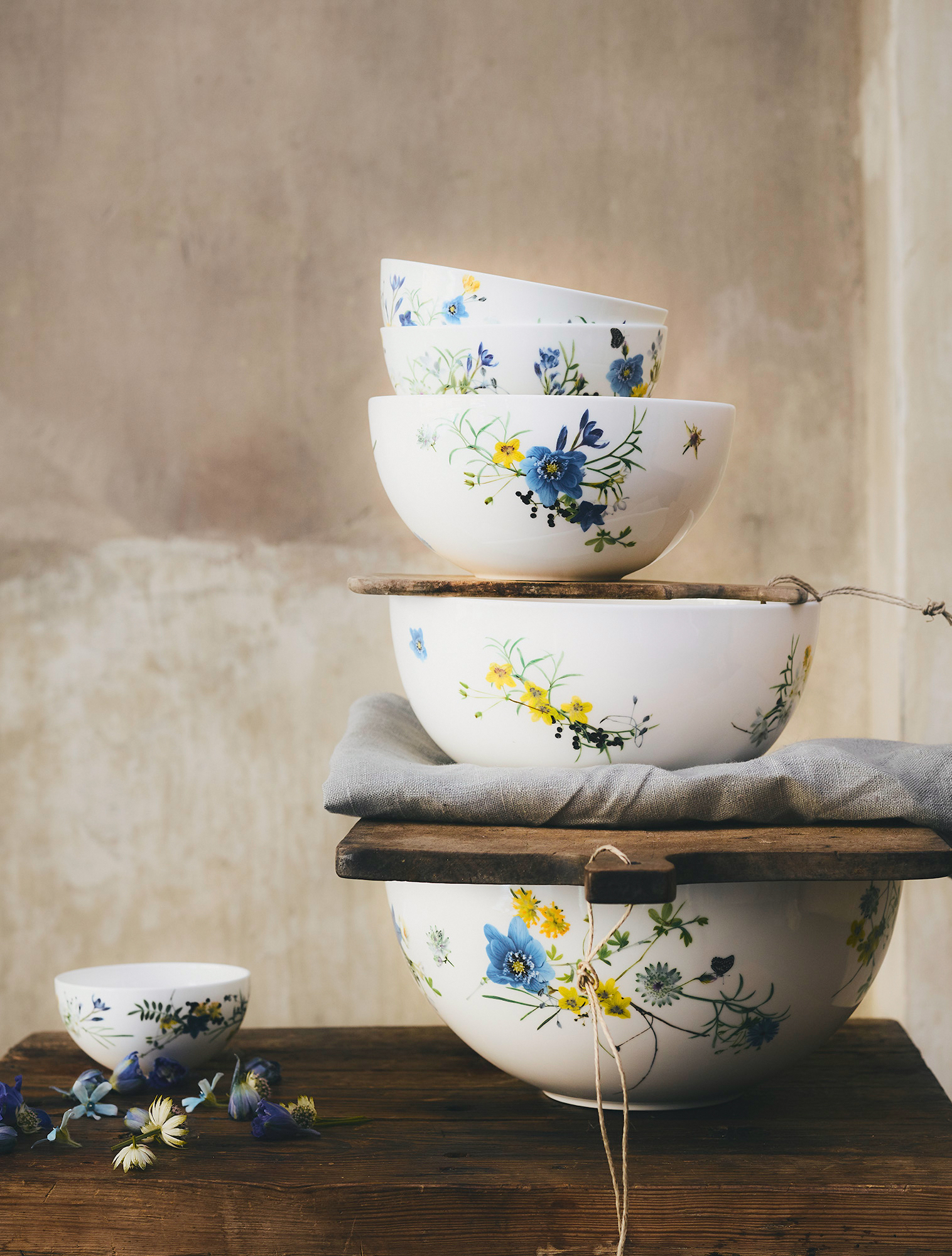Сервировочный салатник Brillance Fleurs des Alpes, 22 см от Rosenthal