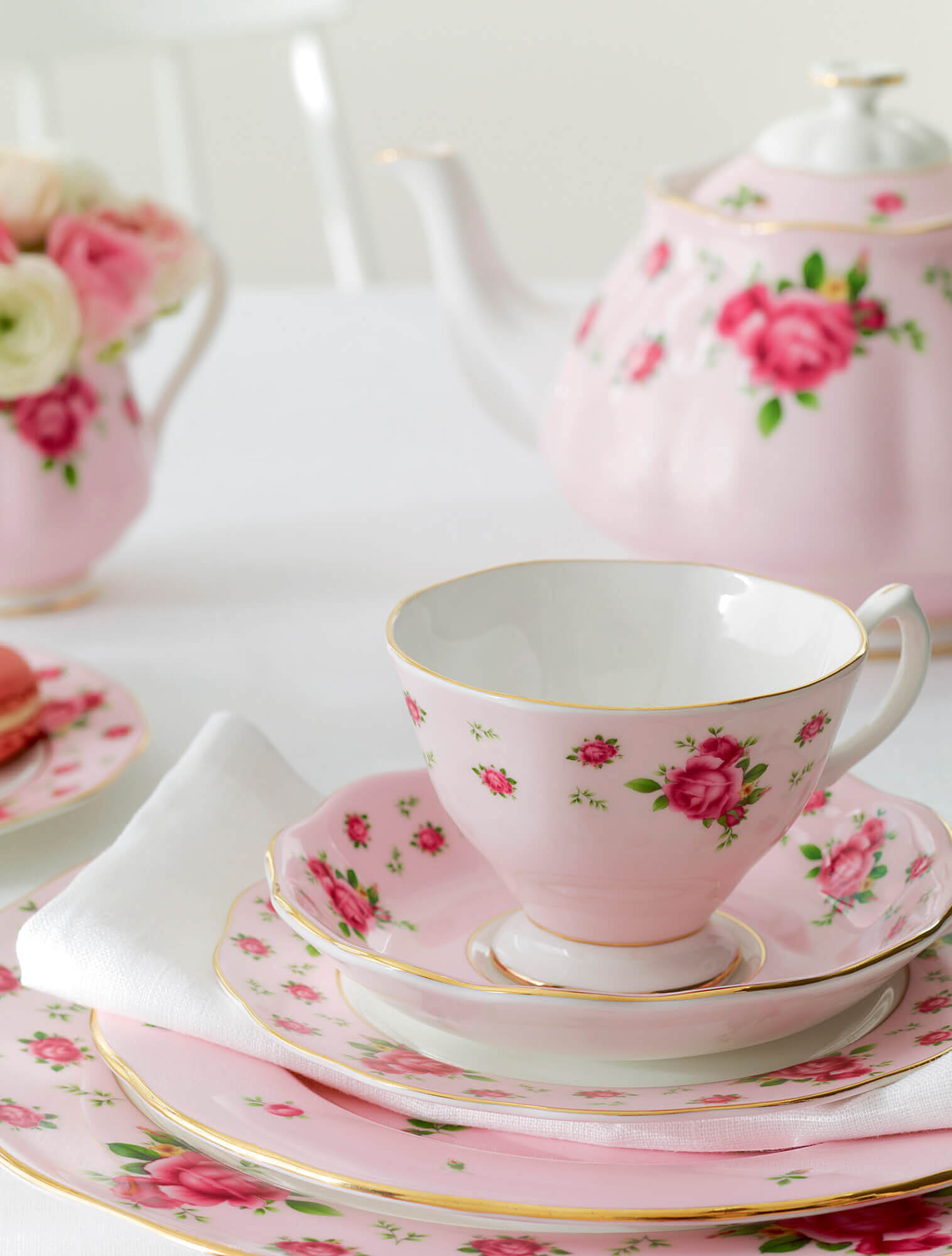 Чайная пара New Country Roses Rose, 180 мл от Royal Albert
