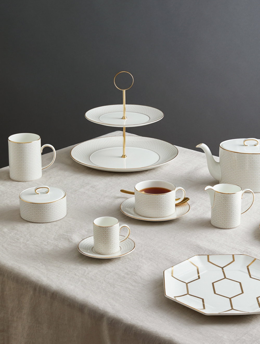 Кружка Gio Gold (Arris), 340 мл от Wedgwood