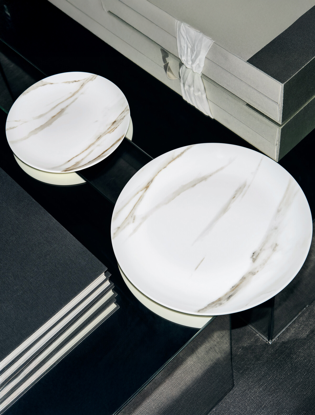 Обеденная тарелка Vera Wang - Venato Imperial, 28 см от Wedgwood